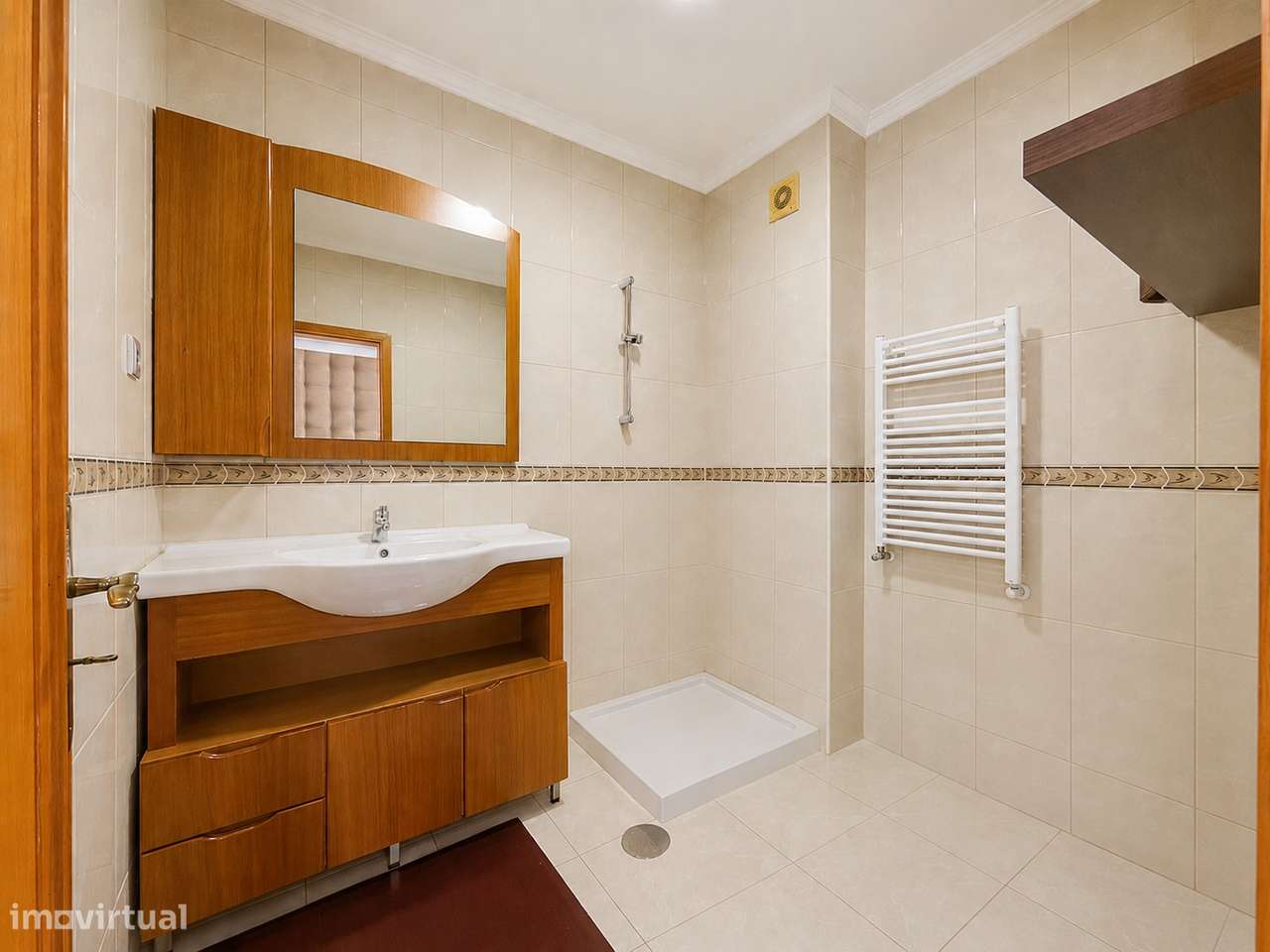 289.800€  - T4 com garagem – São João da Madeira-21