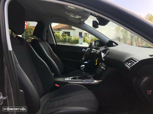 Peugeot 308 SW 1.5 BlueHDi Allure - 19