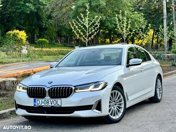 BMW Seria 5 540i xDrive MHEV - 4