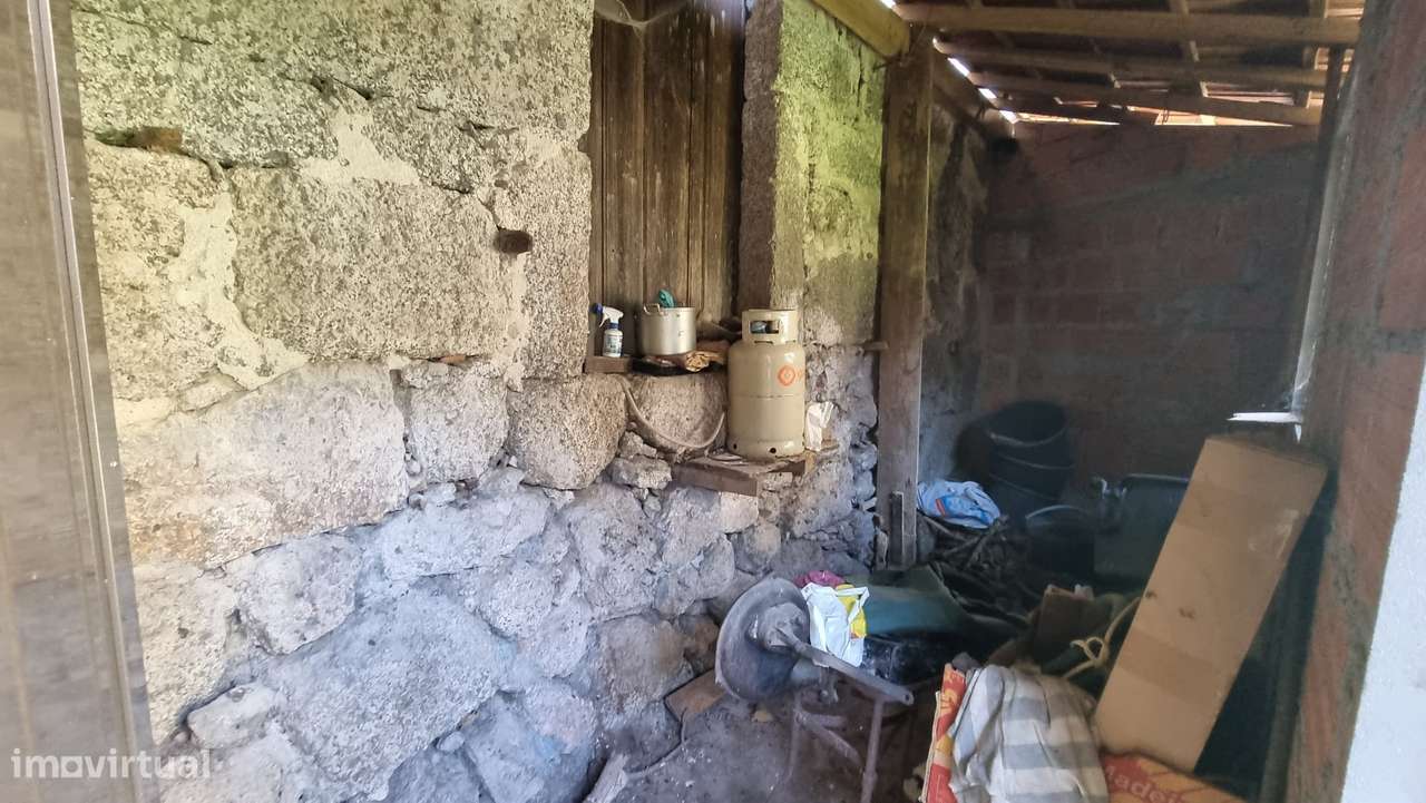 Moradia para Restaurar T2 Venda em Cantelães,Vieira do Minho-6