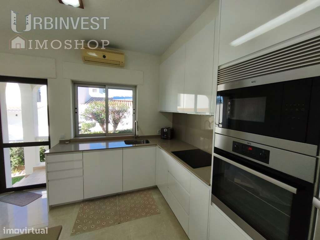 Magnífica Moradia T6 a 400m da Marina, em Vilamoura-9