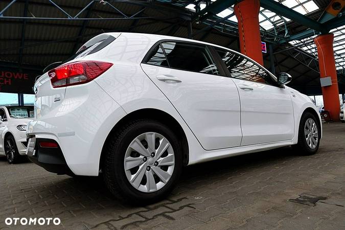 Kia Rio - 6