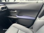 Lexus UX 200 GPF F Impression 2WD - 31