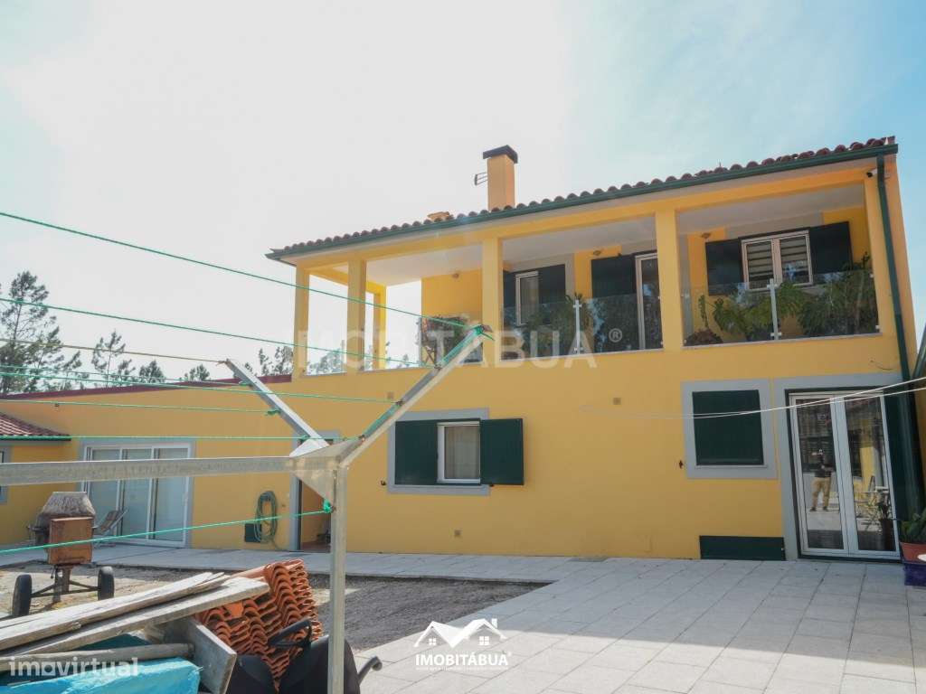 Casa privada com 4 quartos, piscina, pátios e acomodações versáteis.-38