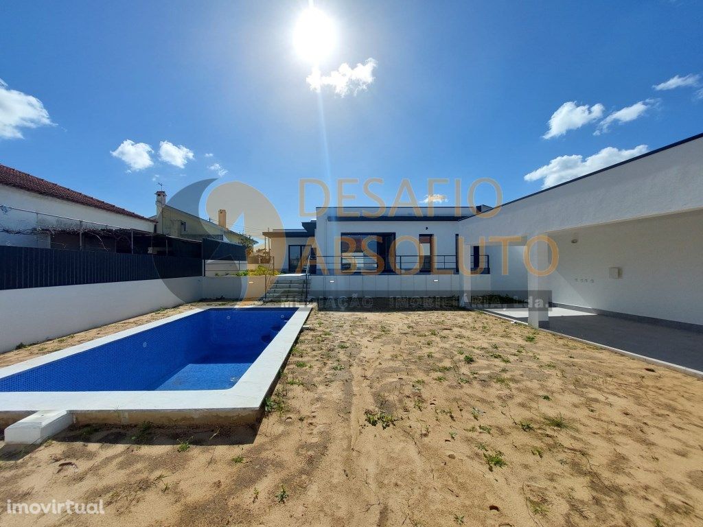 Moradia Isolada Térrea T4 c/Piscina - Azeitão