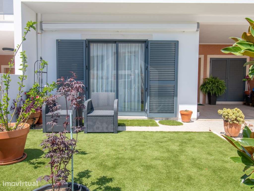 Moradia T3 Remodelada - Venda Nova, Sesimbra-1