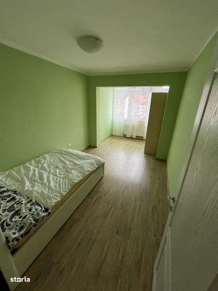 Vand Apartament 4 camere - Imagine principală: 4/8