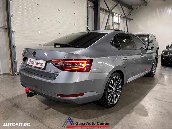 Skoda Superb 2.0 TDI DSG 4X4 Laurin & Klement - 4