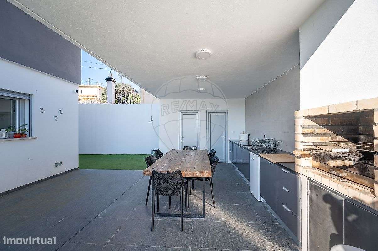 Moradia T4 para venda-7