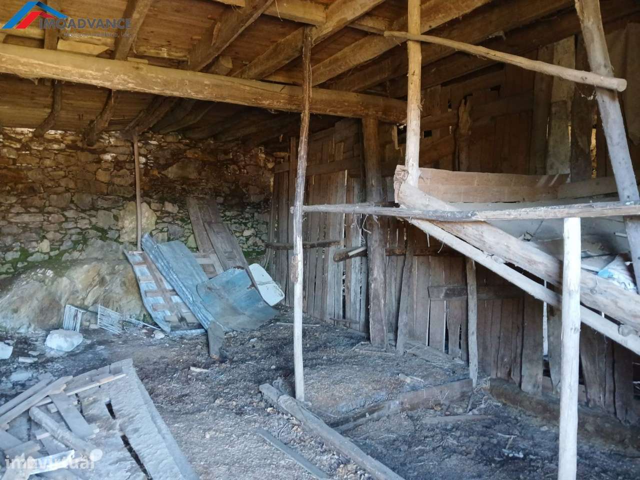 Casa para Recuperar com Terreno e Lagar em Lorvão, Penacova, Coimbra-37