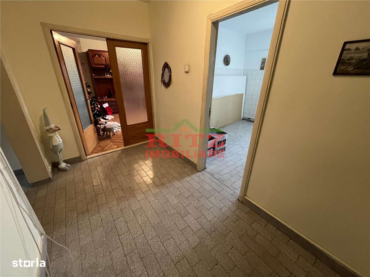 Nou! Ap. 3 cam., decom., et. 2, boxa, zona Scoala de Politie!-4
