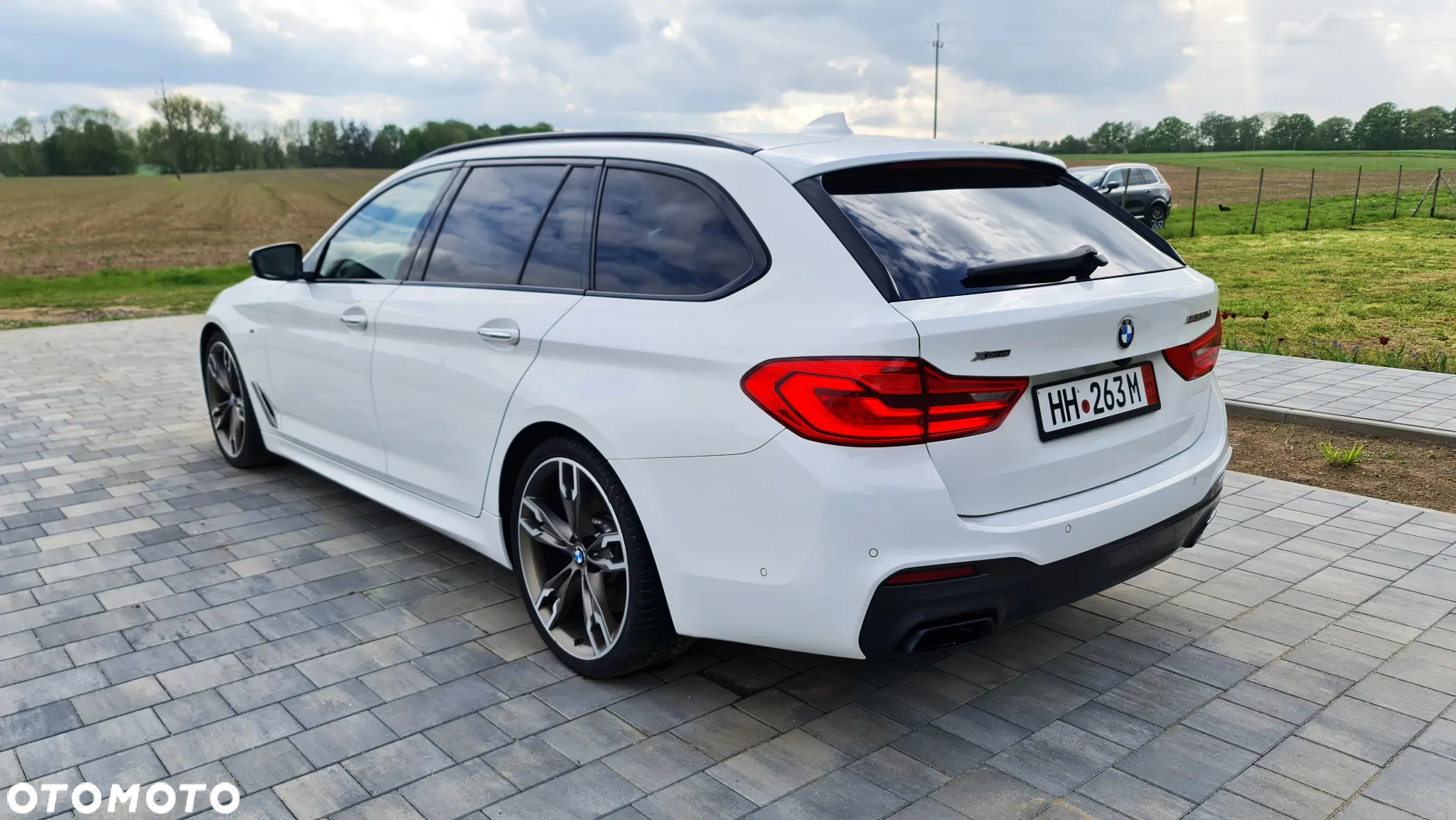 BMW Seria 5 M550d xDrive Touring - 3