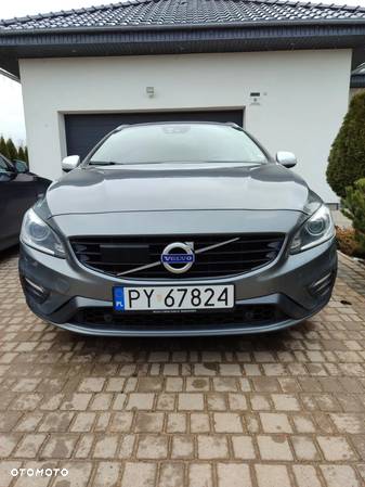 Volvo V60 T6 AWD Drive-E R-Design Momentum - 15