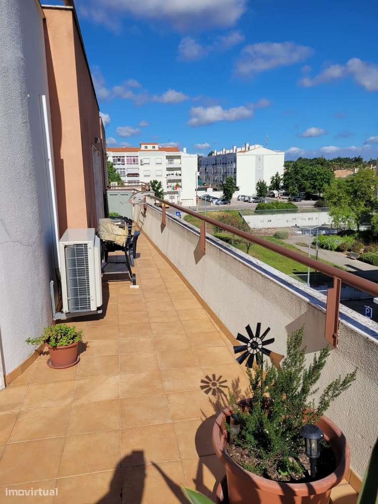 Excelente Apartamento T4-11