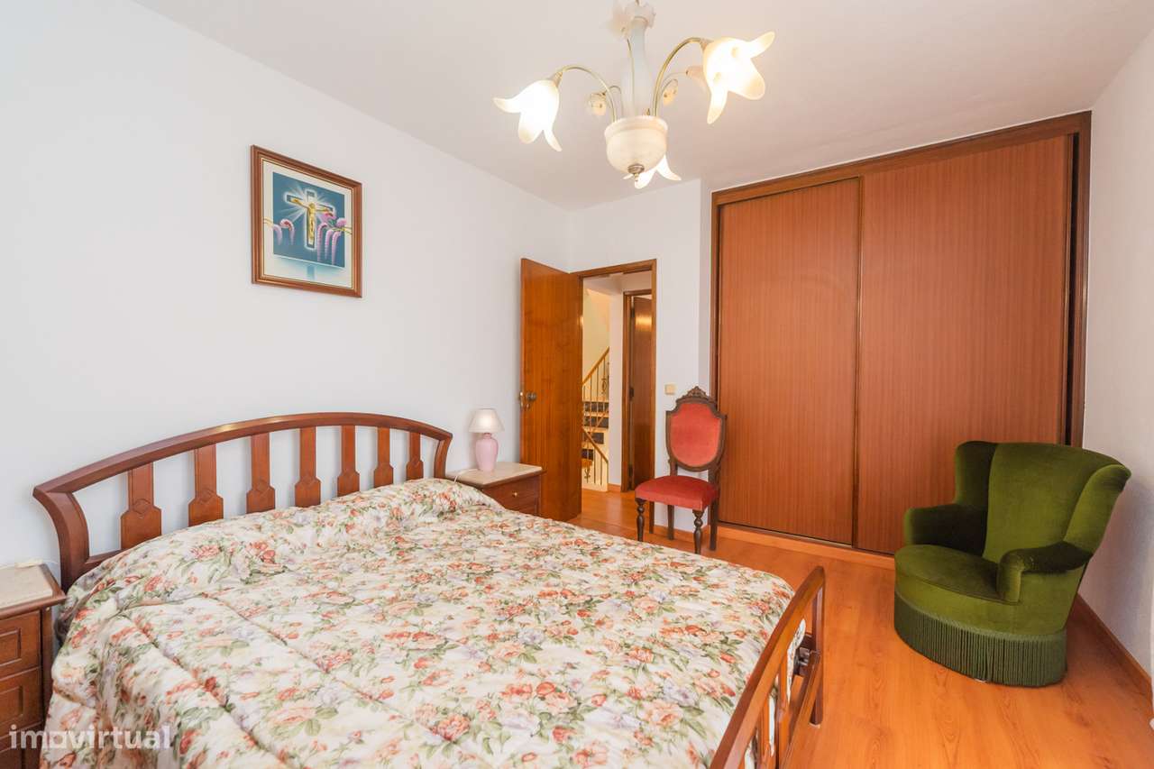 Moradia 4 Quartos - Pontinha-25