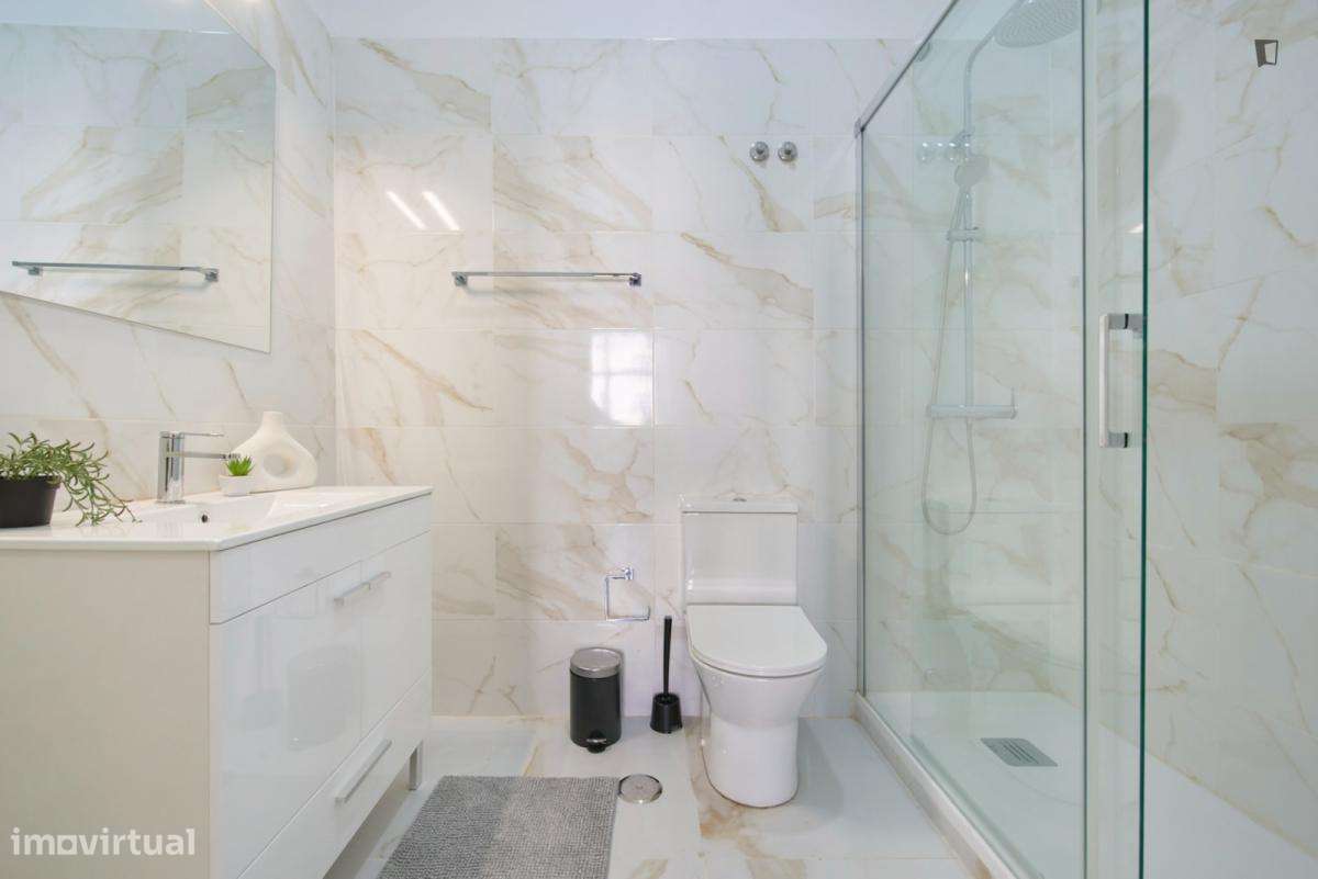 Quarto - localizado em Cais do Sodré Lisbon - Grande imagem: 4/8