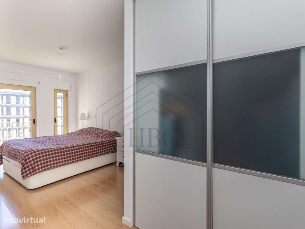 Vende-se Apartamento T1 no centro de Lisboa com arrecadação e garagem-16