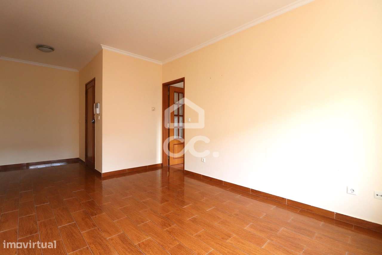 Prédio com 8 apartamentos com garagem e estacionamento privativo, em ó - Grande imagem: 5/19