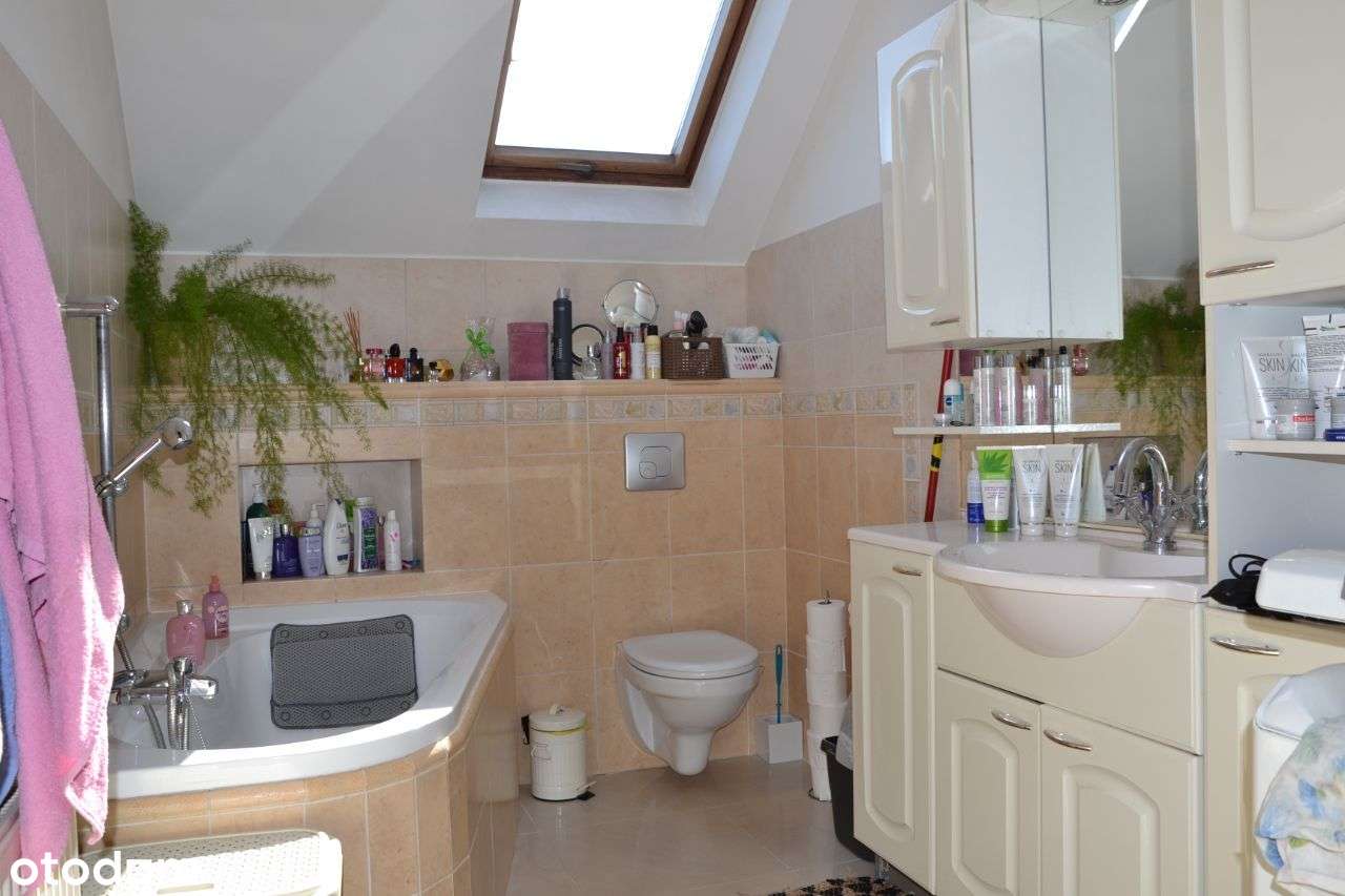 Dom z gotową i prosperującą restauracją!-19