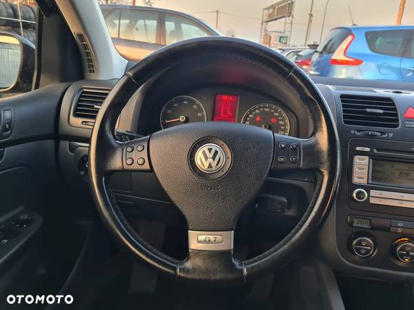 Volkswagen Golf V 1.6 GT Sport - 24