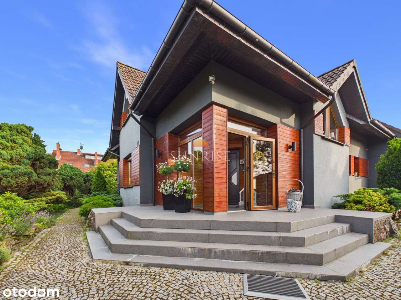 Kołobrzeg – Radzikowo | Dom 210 m² na działce 954 m² z pięknym ogrodem