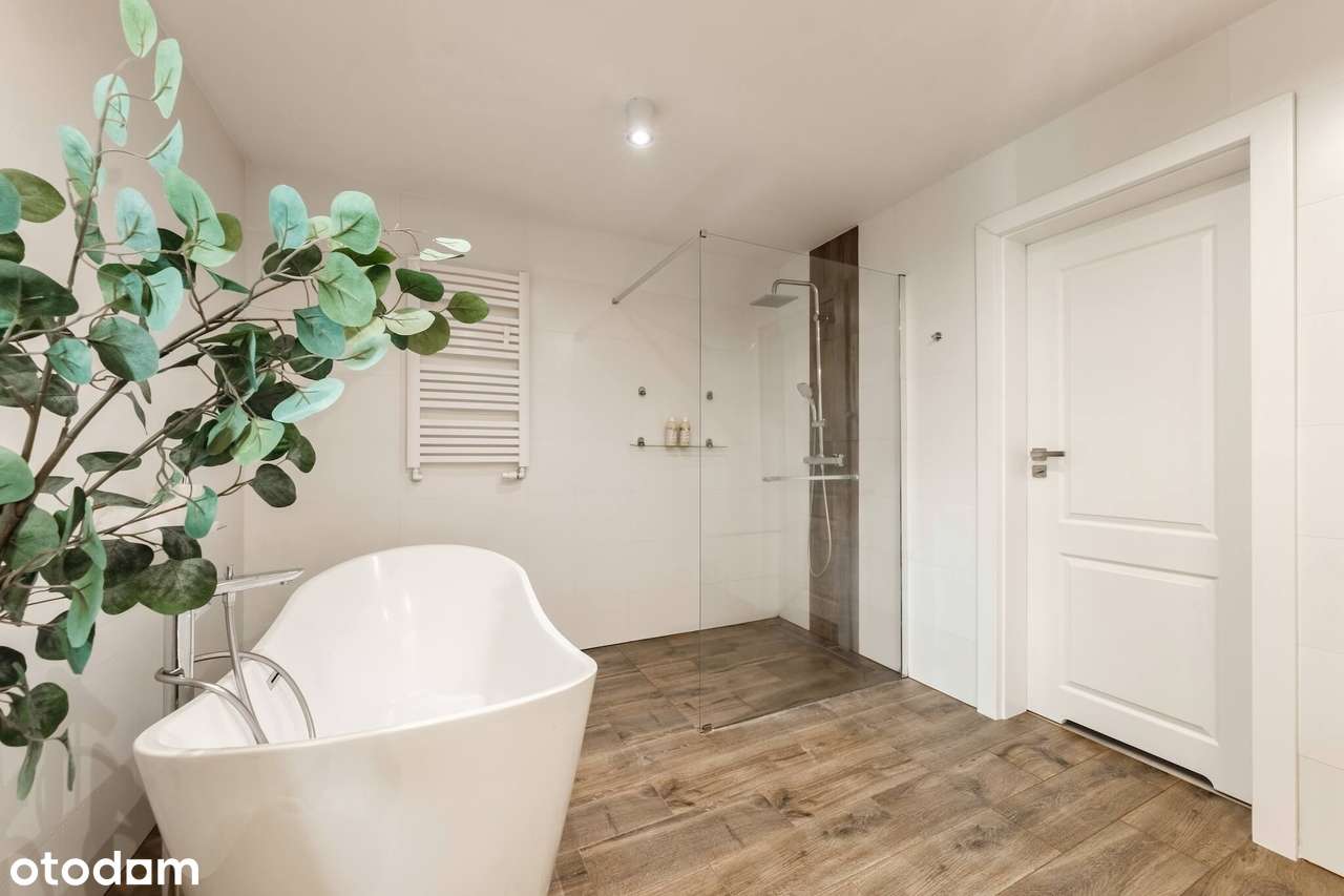 Reprezentacyjna willa z ogrodem 2700m² | Gotowa do wprowadzenia-16