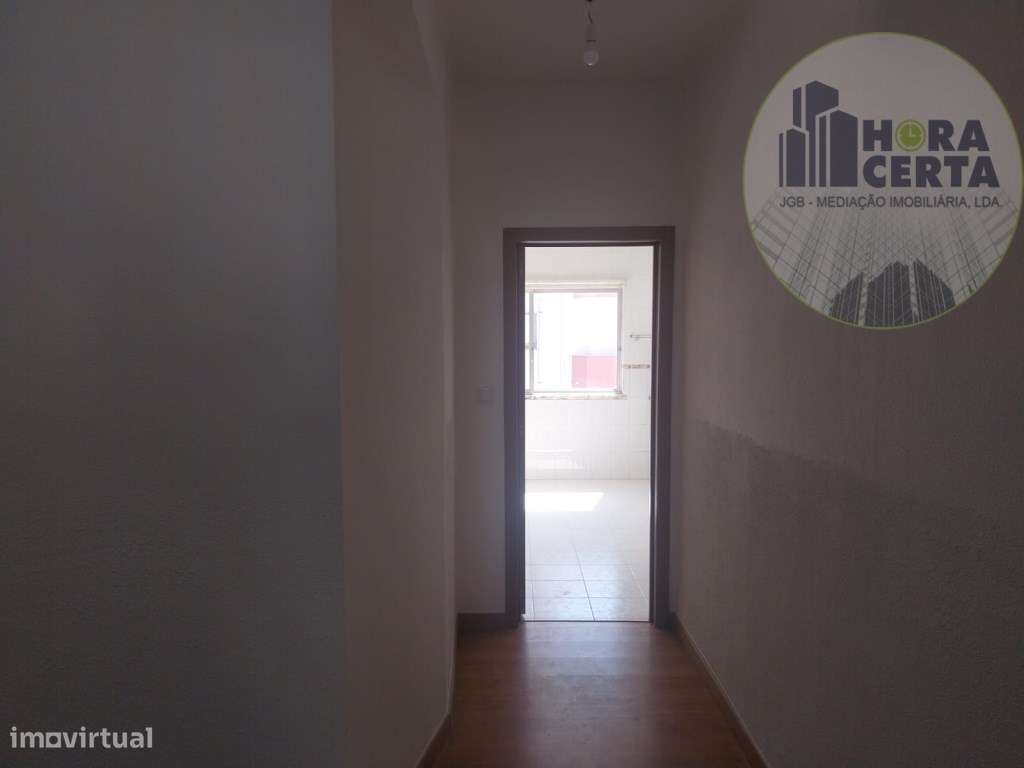 Apartamento T4 nas Mercês!-18