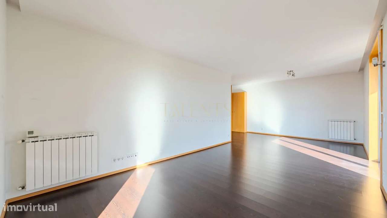 Apartamento T2 Azurém Guimaraes com Varanda Panorâmica - Grande imagem: 5/39