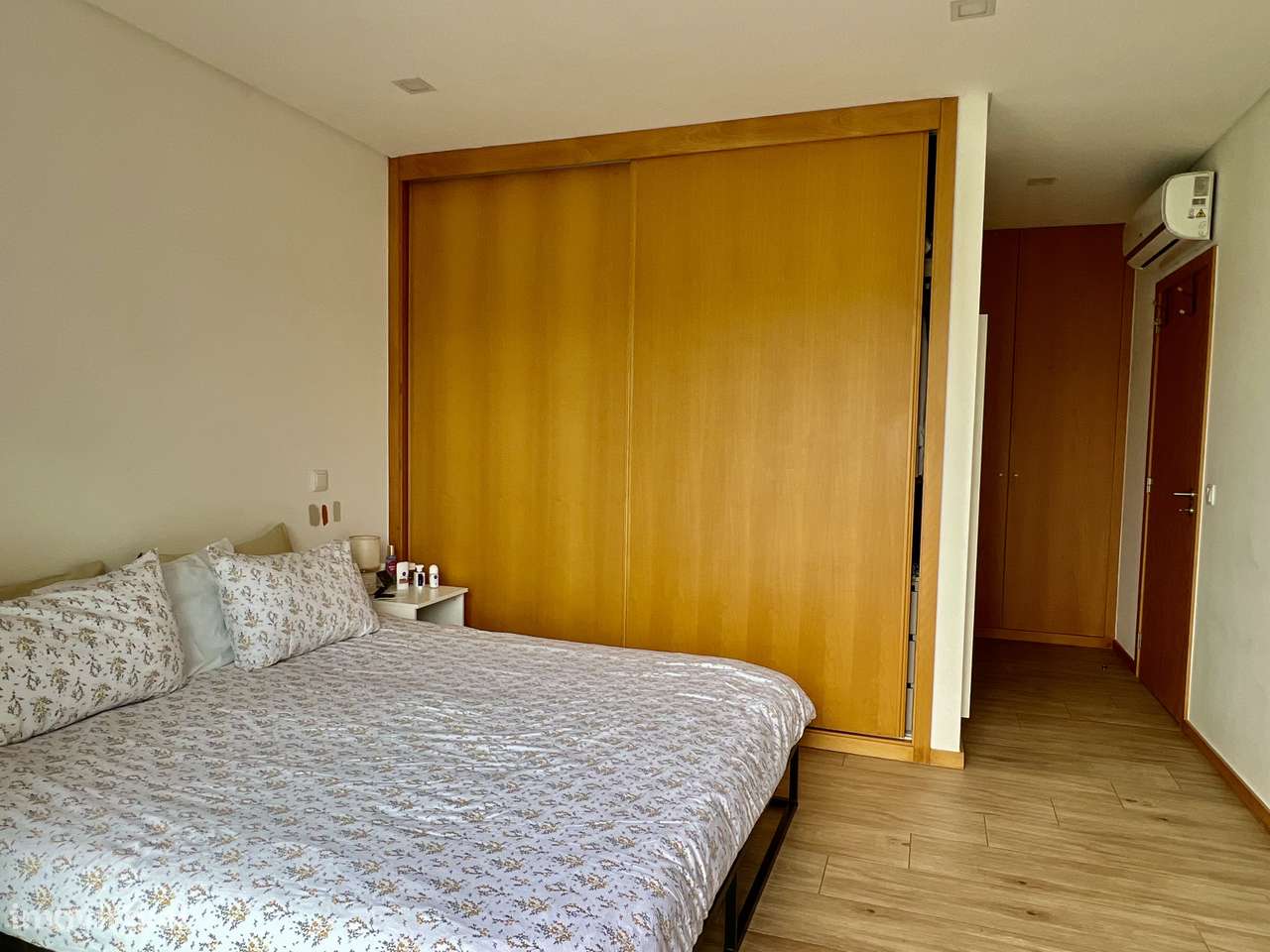Apartamento T2 Duplex com 137m2 no Parque da Cidade de Paredes-9