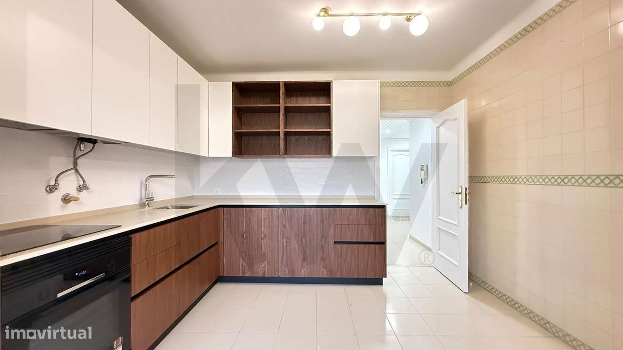 Apartamento T2 com garagem para venda em Alcabideche - Grande imagem: 4/18