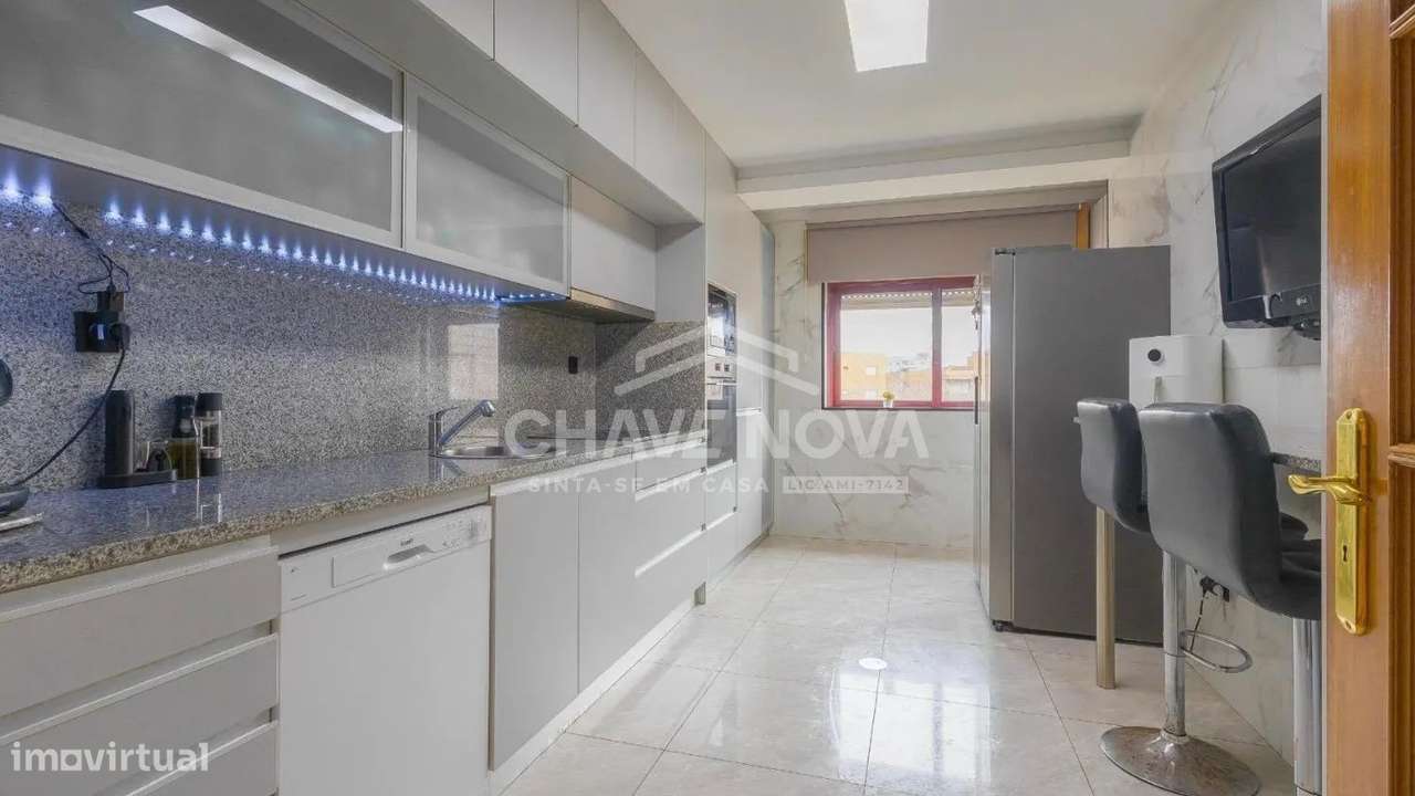 Apartamento, 129 m², Rio Tinto-1