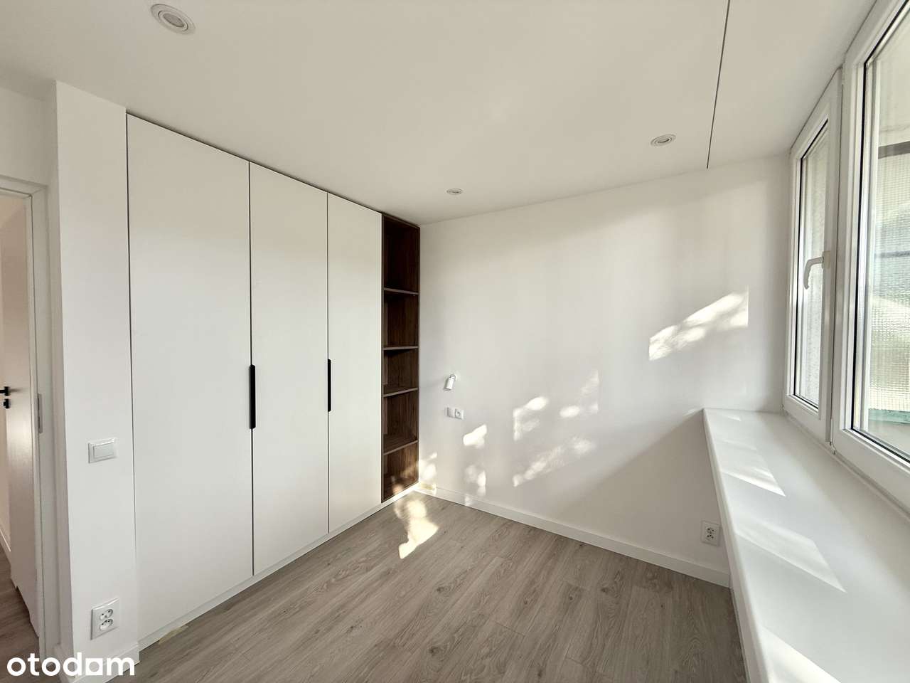 3pok z balkonem w niskim bloku |CZYNSZ 468zl |Miejsce postoj i Komórka-13