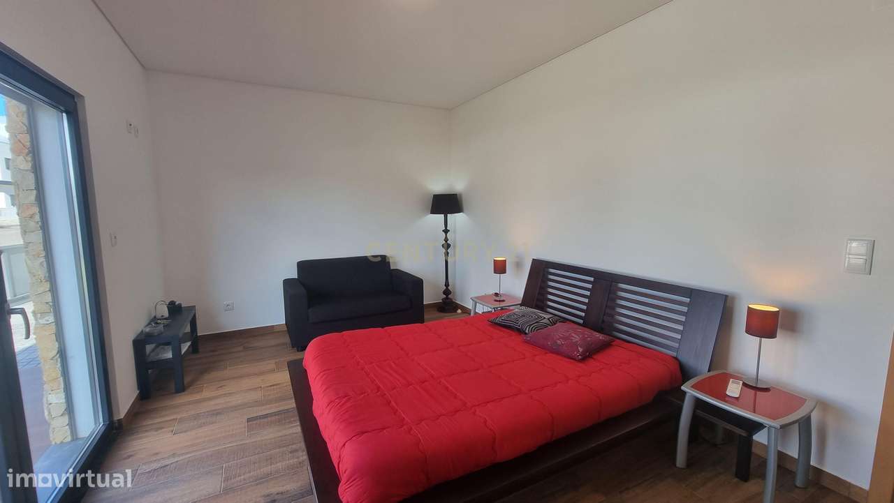 Moradia isolada T4 Jardins de Santiago - Setúbal-15