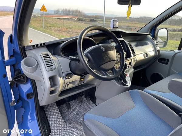 Renault TRAFIC - 9