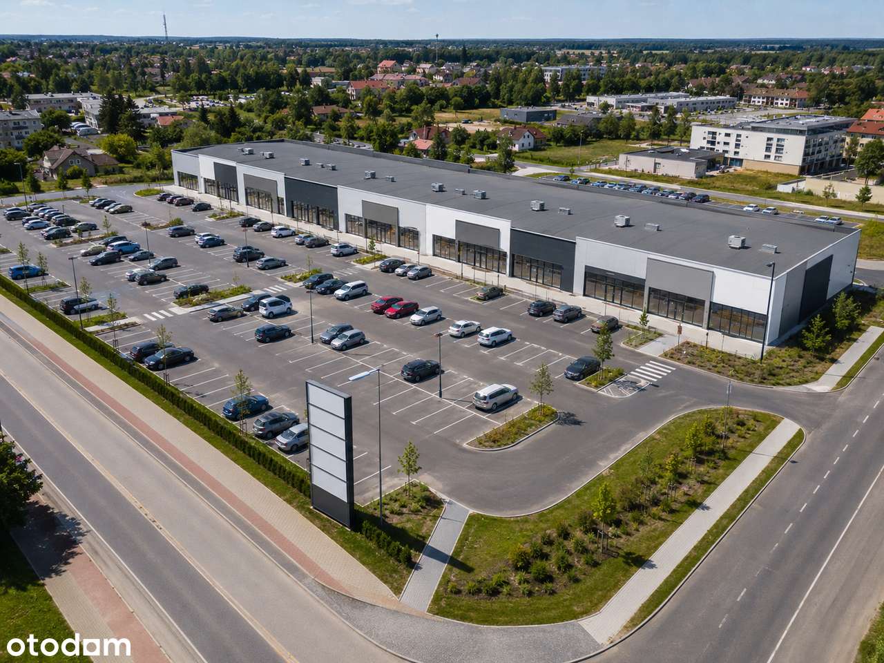 Retail Park | Funkcjonujący park handlowy | 3185 m² | ROI 7,65%