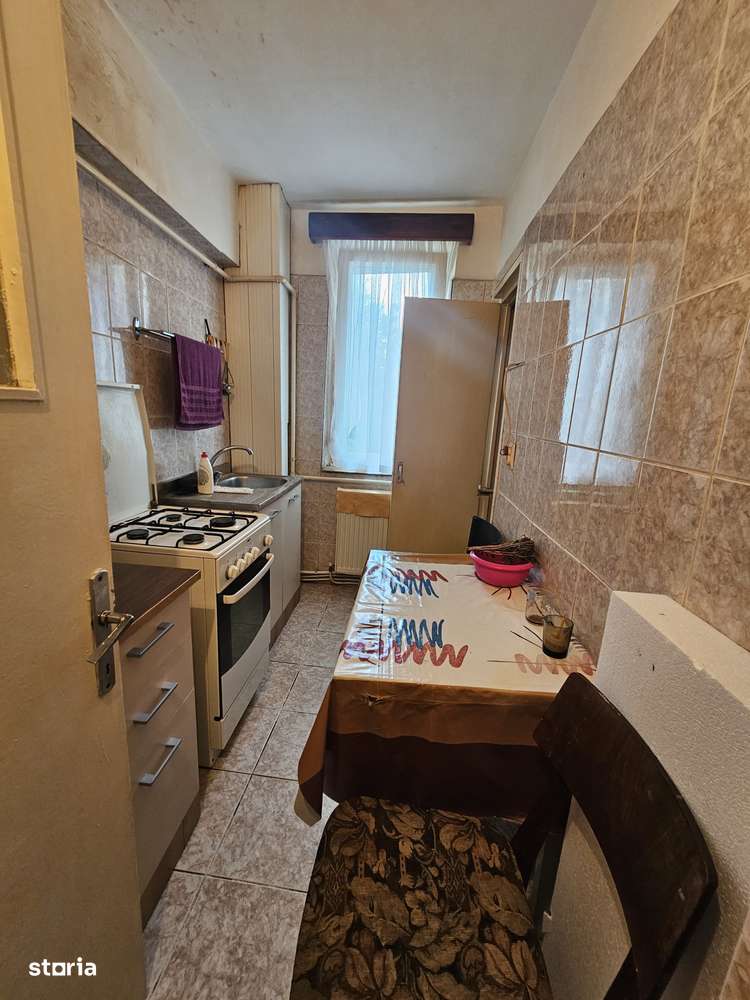Apartament cu 3 camere, str. Gloriei, etaj intermediar - Imagine principală: 4/6