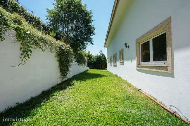 Moradia térrea T4 na Freguesia de Fonte Arcada - Grande imagem: 3/44