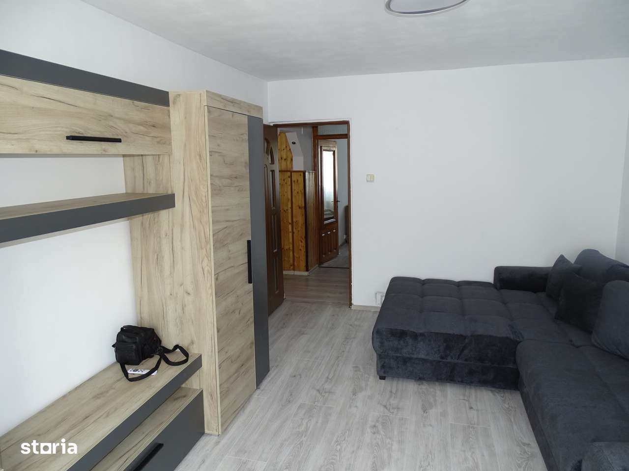 De vanzare ap 2 camere DECOMANDAT in Tractoru Langa Coresi-2