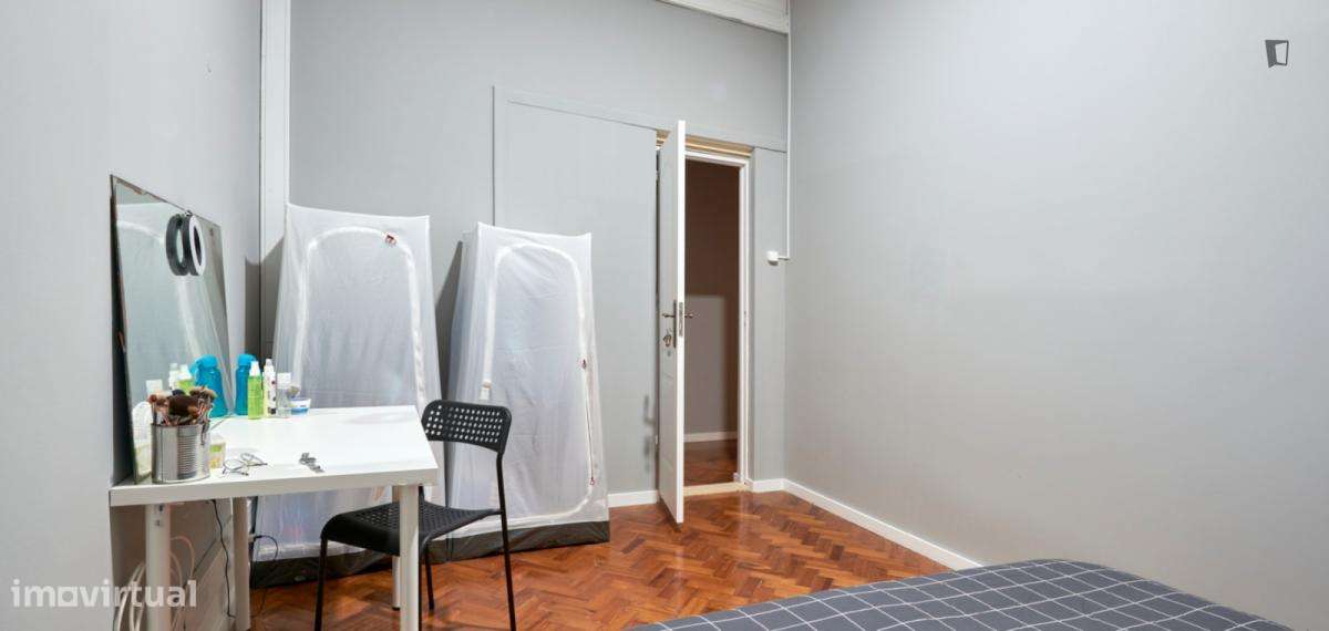 Quarto - localizado em Saldanha Lisbon - Grande imagem: 5/6