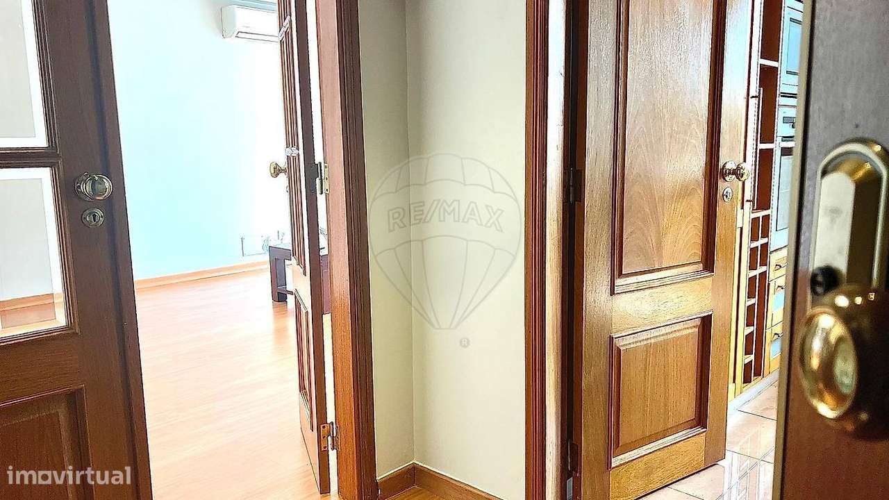 Apartamento T2 para arrendamento - Grande imagem: 2/18