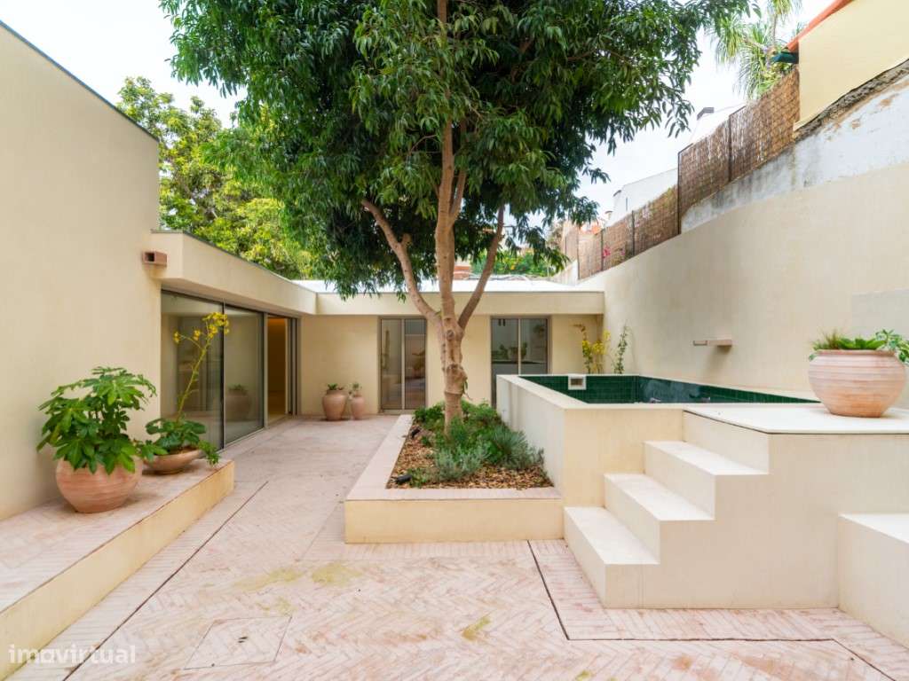 Apartamento T3+1 com pátio e piscina junto à icónica Av. da Liberdade - Grande imagem: 2/49