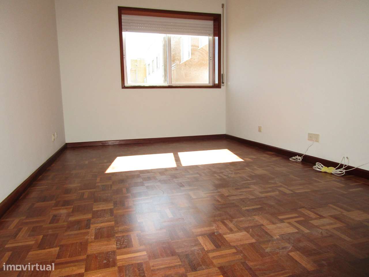 Apartamento T3 com garagem fechada-7