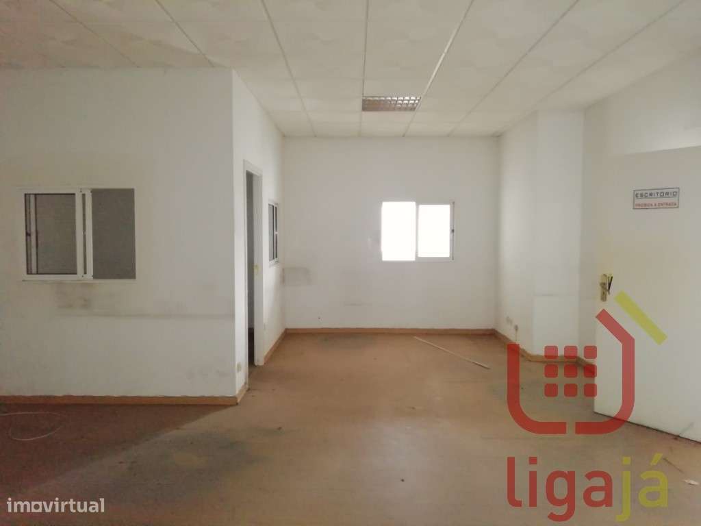 Loja/Armazém centro Cidade de Ourém! - Grande imagem: 5/14