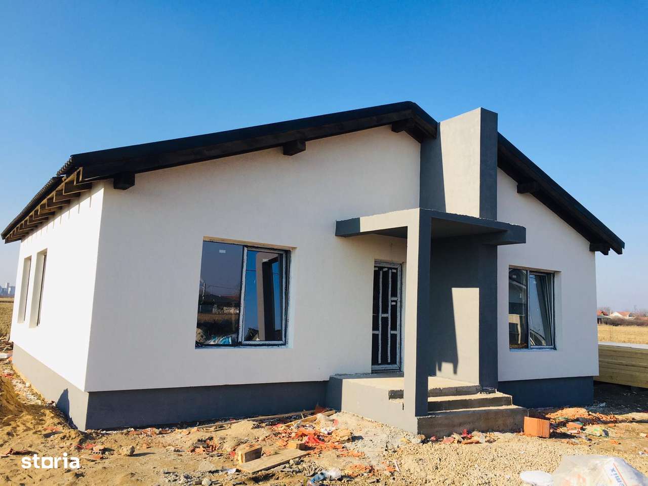 Ocazie!!!La 15 min.de Oradea casă la doar 94.500 E - Imagine principală: 3/15