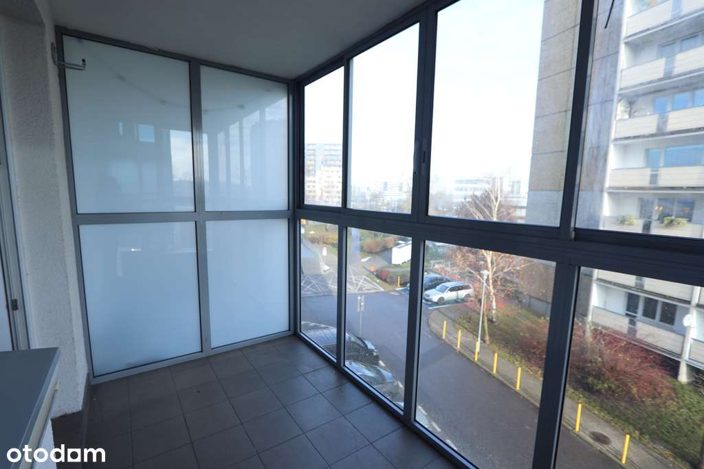 2 pok. i osobna kuchnia, loggia, zadbane-10