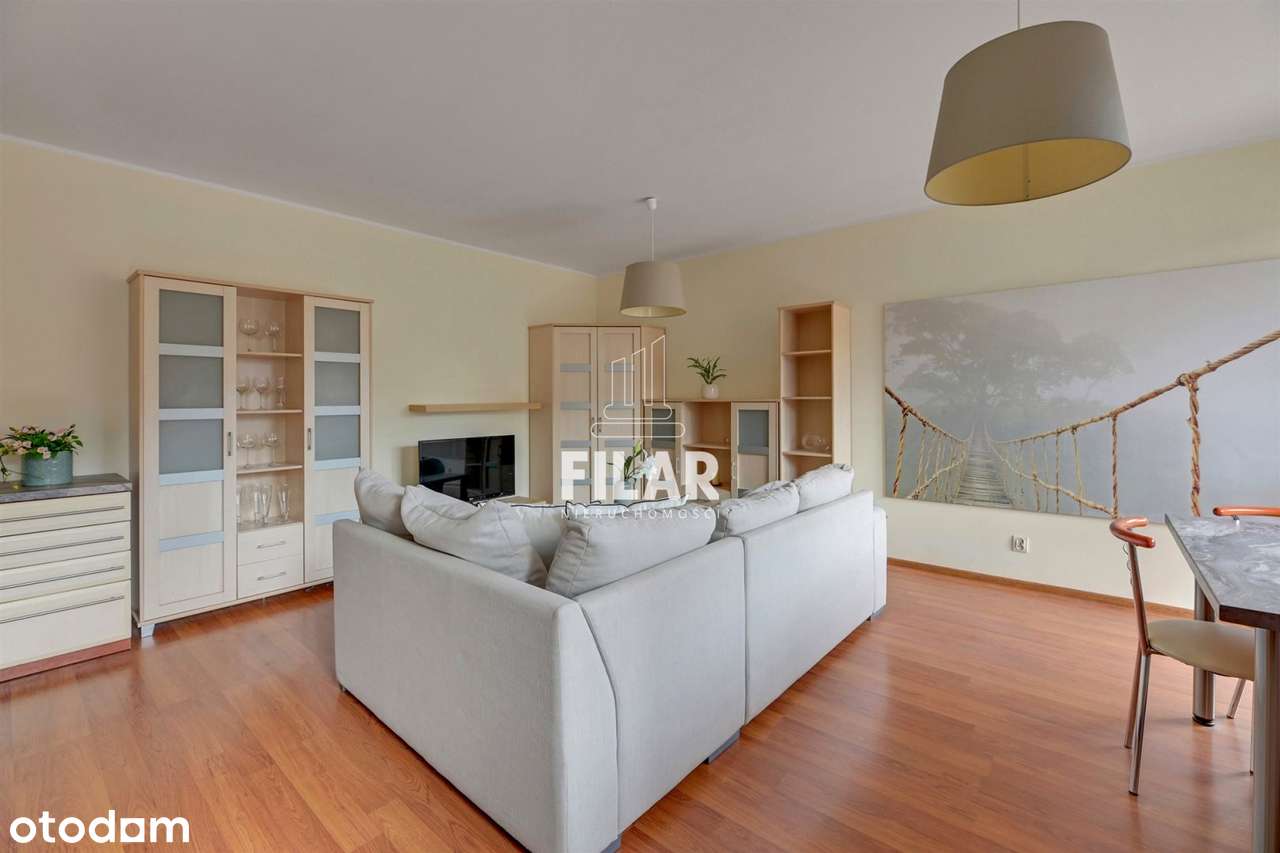 Os. Dolina Cisów, cisza i spokój, balkon, hala-4