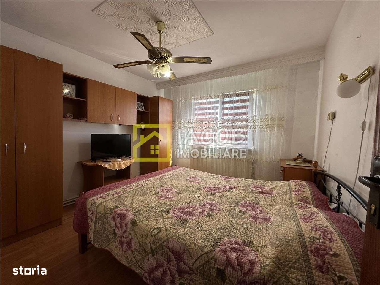 Apartament 3 camere decomandate – Str. Metalurgiei, Bac&#259;u - Imagine principală: 5/15