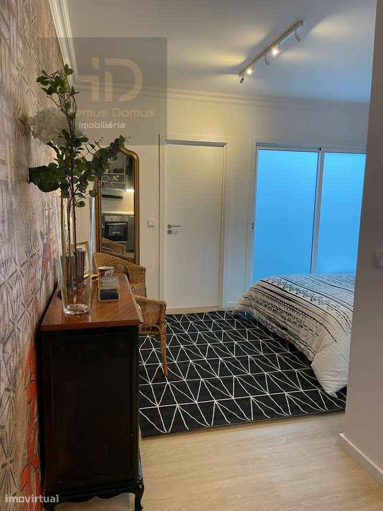 Prédio renovado com 5 T1 e 1 loja em Matosinhos - Grande imagem: 5/60