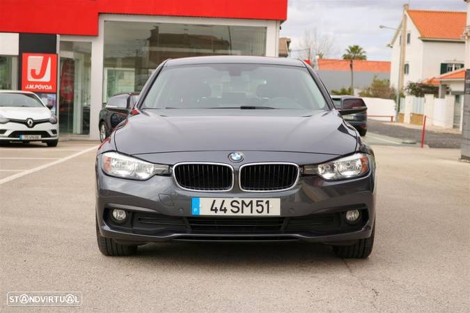 BMW 320 d Touring Advantage Auto - 5