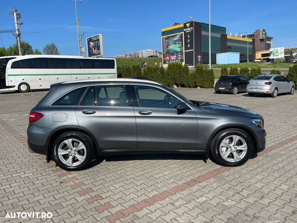 Mercedes-Benz GLC 220 d 4Matic 9G-TRONIC Exclusive - 31